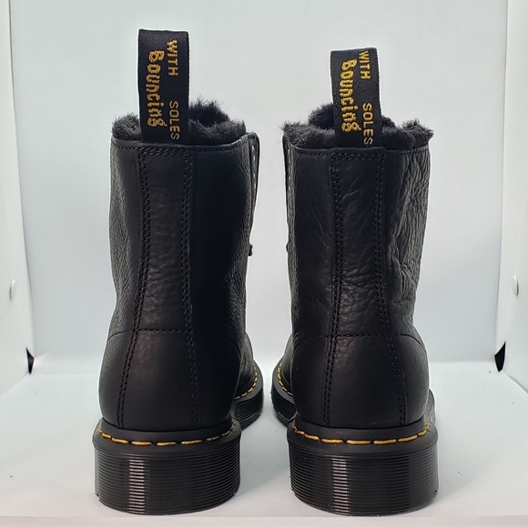 Dr. Martens 1460 Pascal Faux Fur Lined Lace Up Boots Black Leather Women Size 8 - Picture 11 of 12